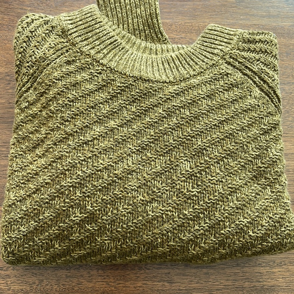 Universal Thread Goods Co. - Picture 5 of 5